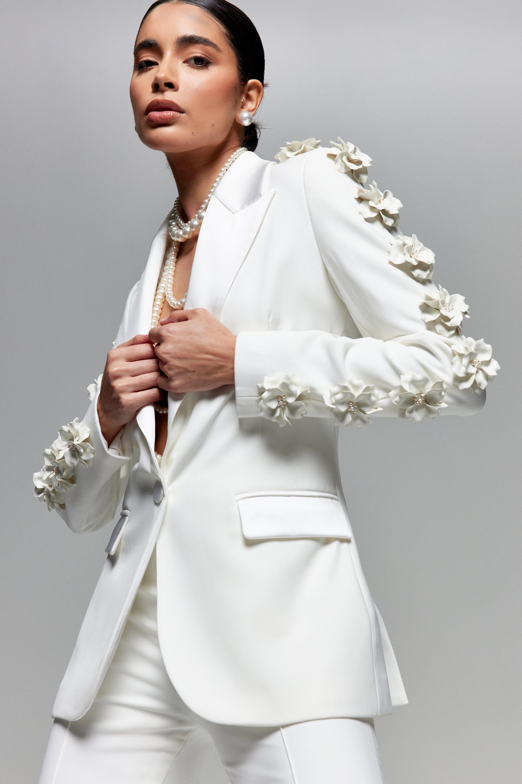 Leanne Blazer White main image 1