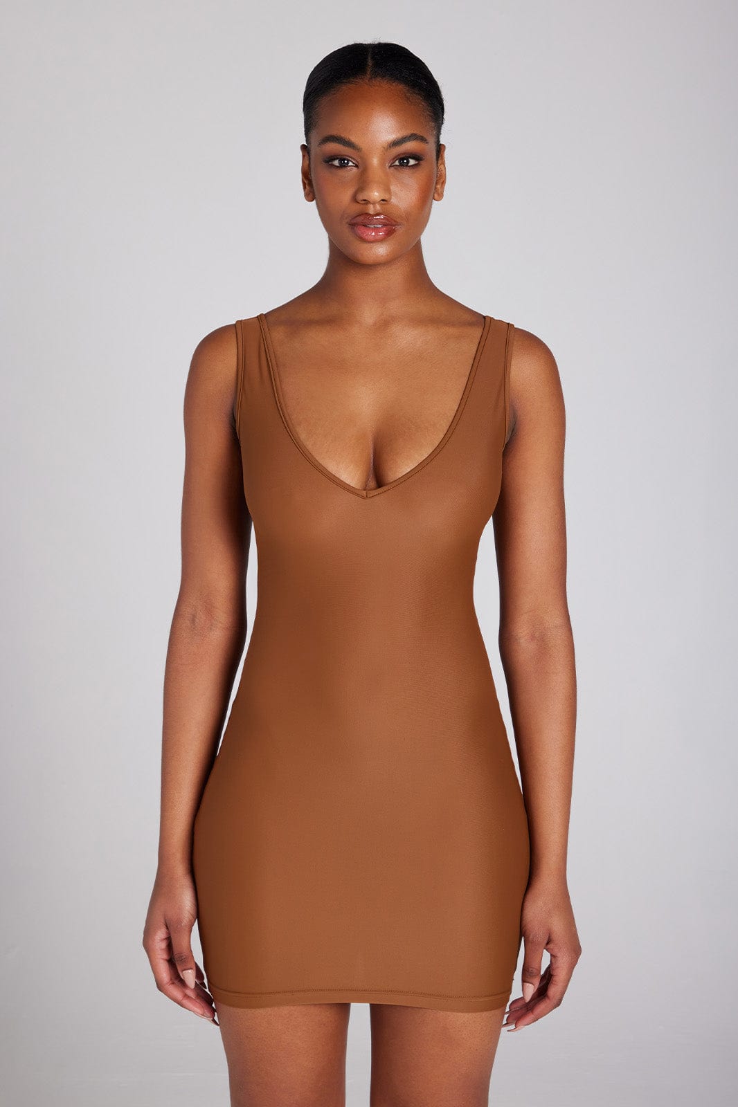 NADINE MERABI XS / Dark Nude Straight Slip